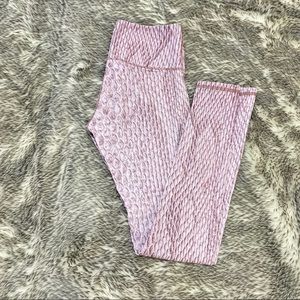 Noli Yoga Pants 7/8 lavender Snake Print